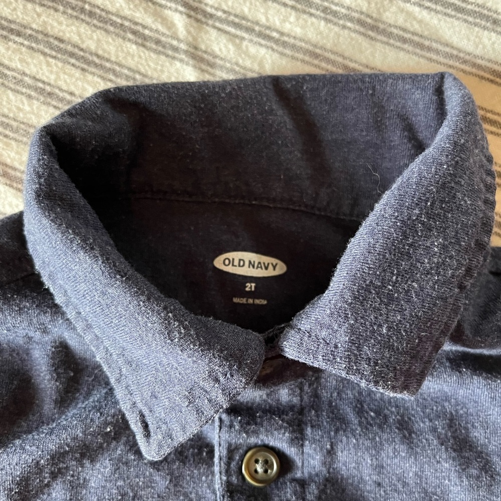 Bundle of 2, 2T Old Navy Polos - Picture 4 of 6